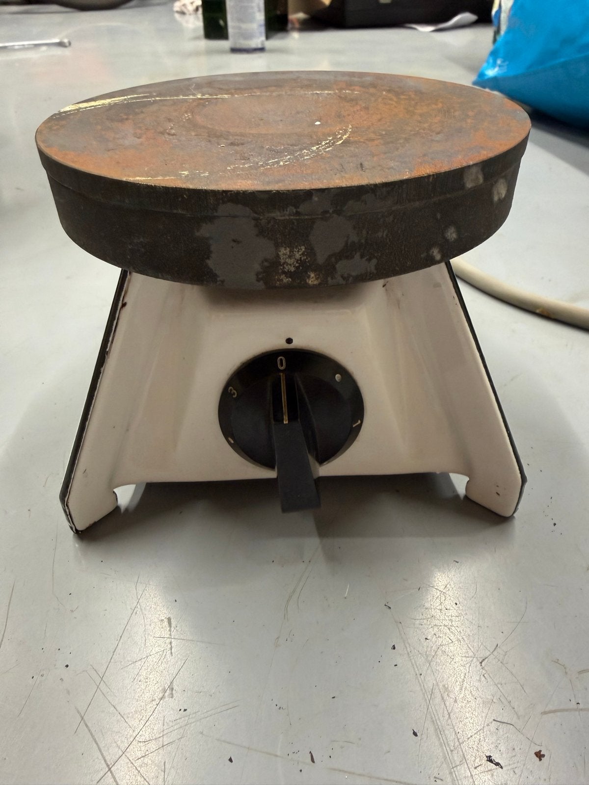 Vintage elektrische kookplaat 1200W 220V, Gebruikt, 3 kookzones of minder, Ophalen of Verzenden, Vrijstaand