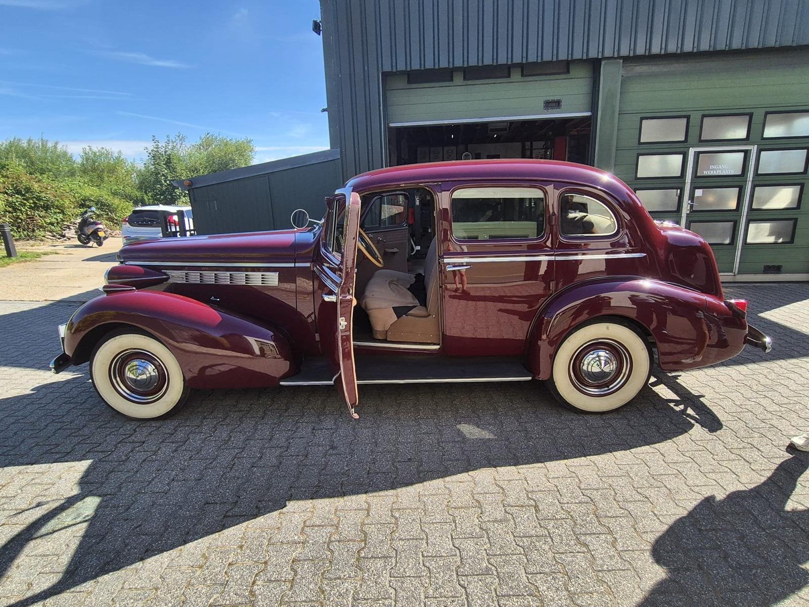 Buick Century 1938 Rood, Auto's, Buick, Particulier, Overige modellen, Benzine, Sedan, Handgeschakeld, Geïmporteerd, Rood, Bruin