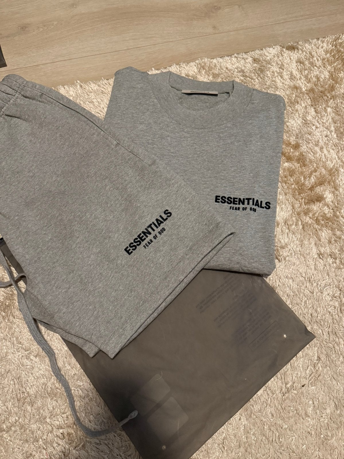 Essentials fear of god, Ophalen of Verzenden, Nieuw, Overige maten, Grijs