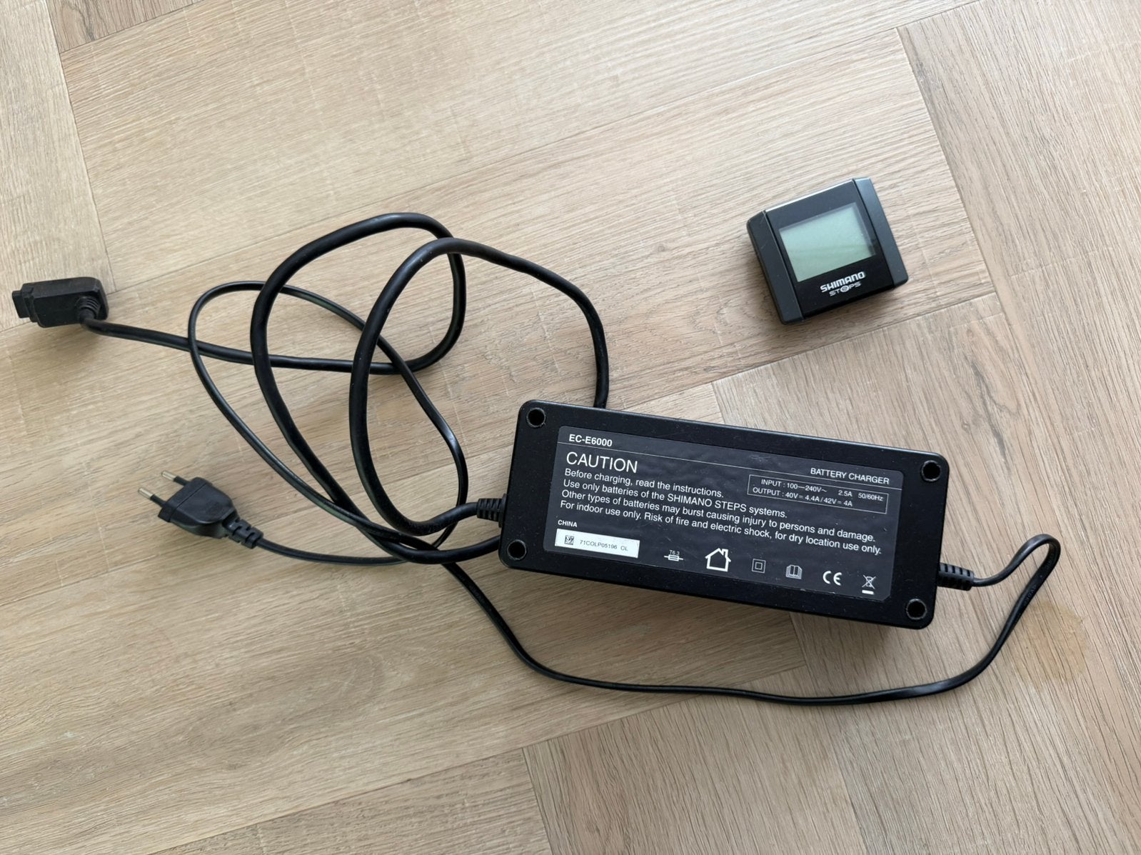 Shimano Steps E6000 oplader en fietscomputer display, Ophalen of Verzenden, Gebruikt