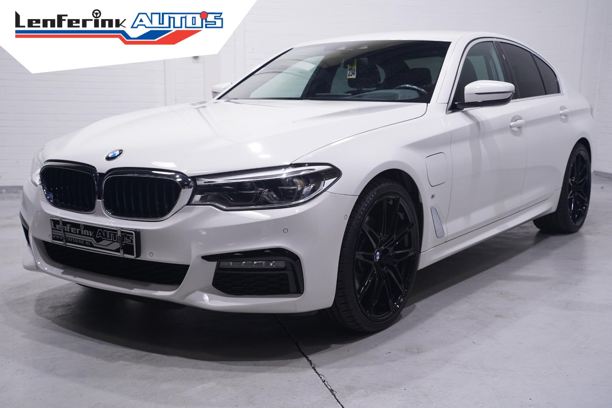 BMW 5-serie 530e M Sport SOH 92% Head-up Apple Carplay Camer, Auto's, Achterwielaandrijving, Gebruikt, 4 cilinders, 252 pk