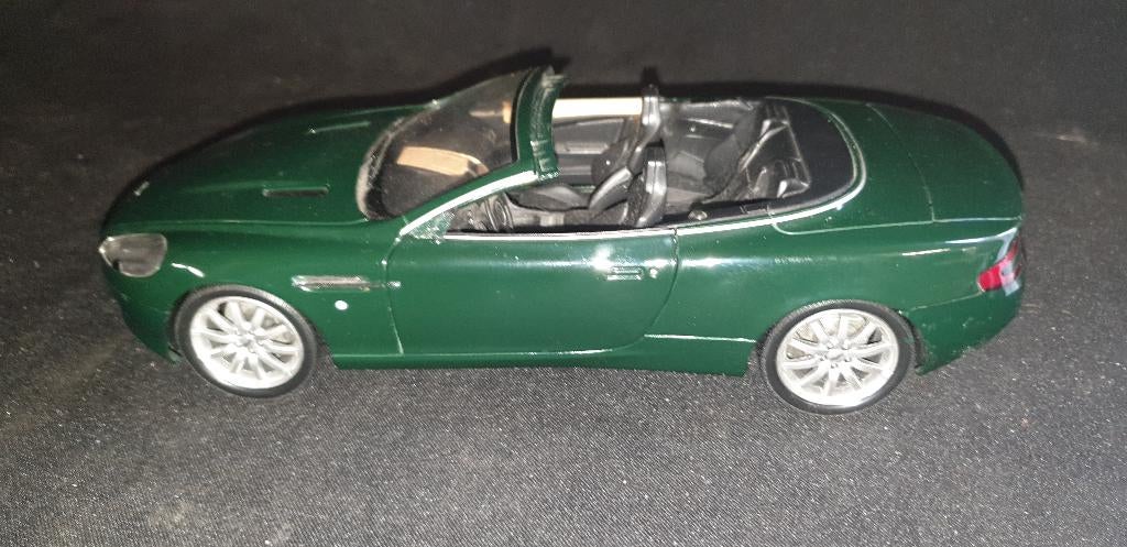 aston martin cabrio  groen mist spiegels minichamps 1:18, Hobby en Vrije tijd, Modelauto's | 1:18, Ophalen, Gebruikt, Auto, MiniChamps