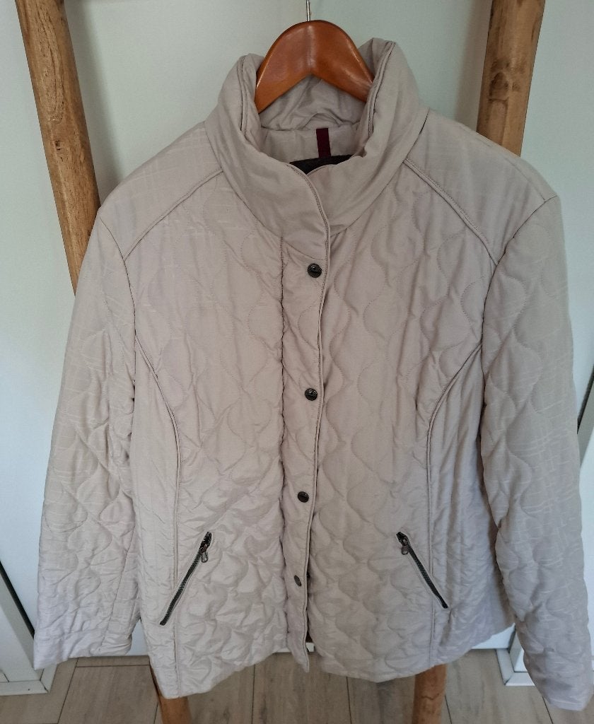 Dames Wintertussendoorjas, Ophalen of Verzenden, Zo goed als nieuw, Maat 46/48 (XL) of groter