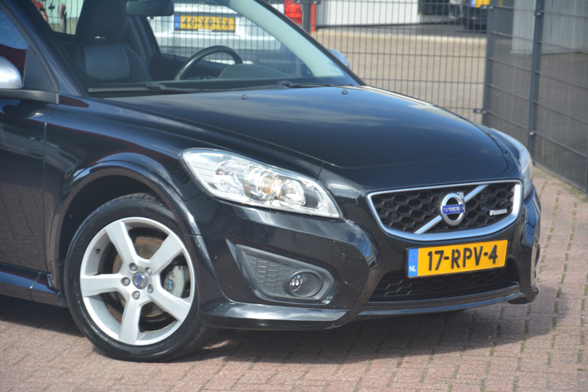 Volvo C30 2.0 R-Edition | Airco | Cruise-control | NL auto!, Auto's, Gebruikt, Zwart, 4 cilinders, Automatische klimaatregeling