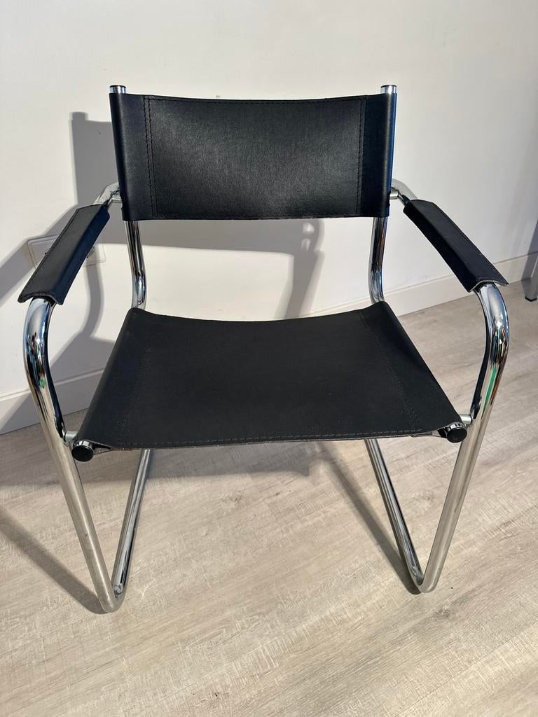 Stoel in Bauhaus-stijl  zwart leer made in italy, Huis en Inrichting, Zwart, Leer, Ophalen of Verzenden, Zo goed als nieuw