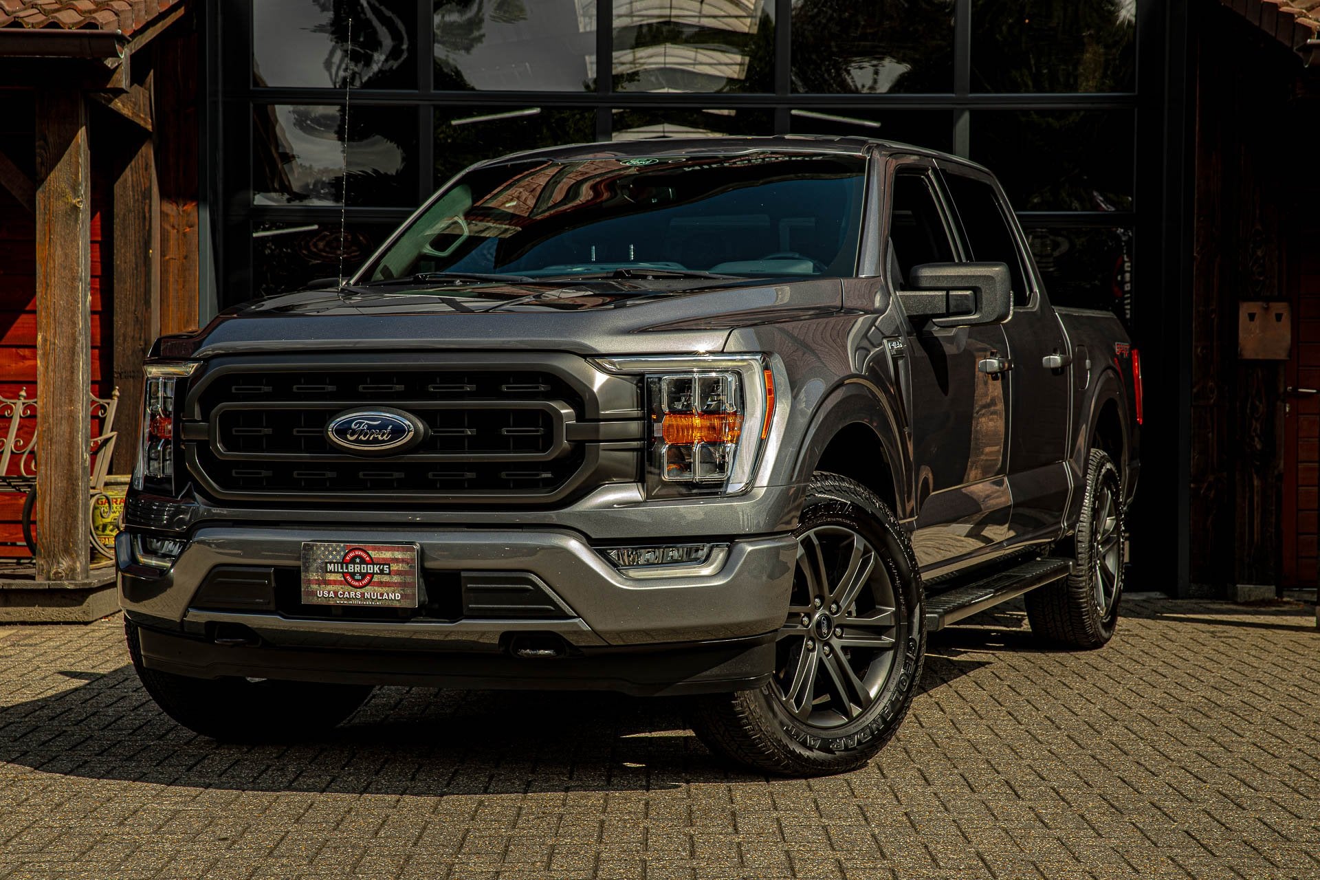 Ford USA F-150 XLT 5.0 v8 (bj 2022), Auto's, Bestelauto's, Automaat, Gebruikt, 2358 kg, Automatische klimaatregeling