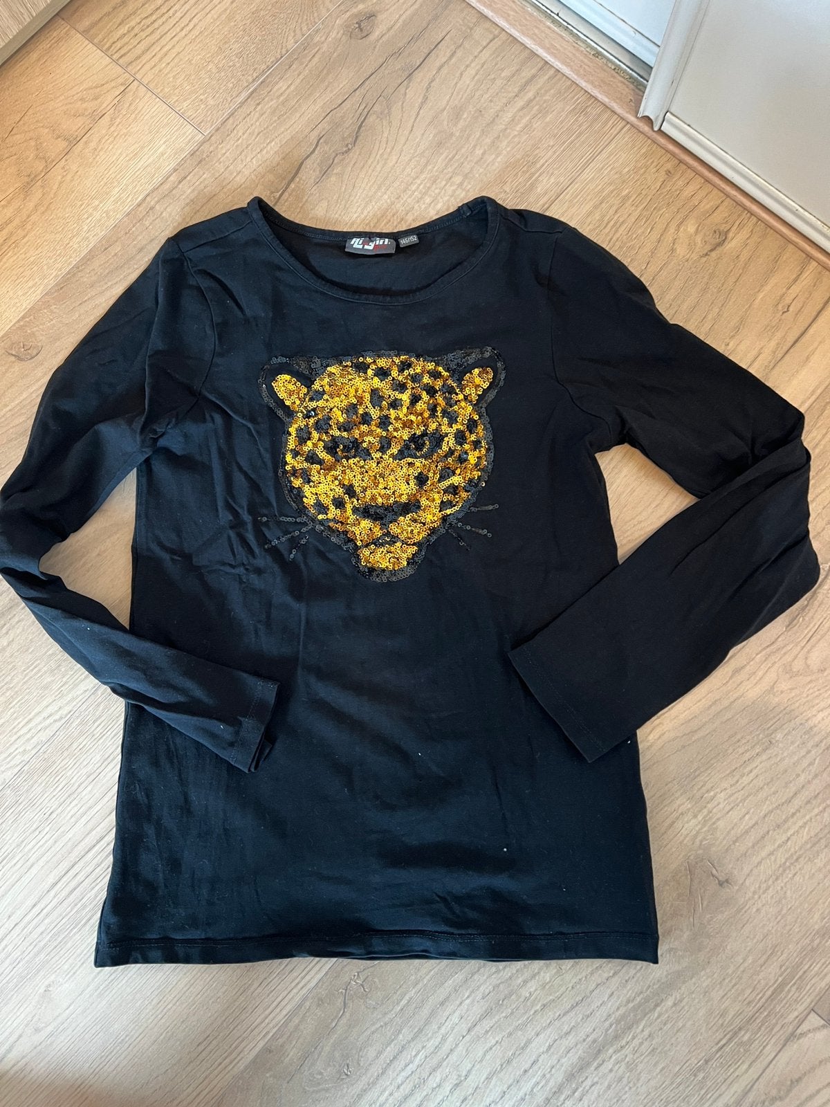 Tshirr 146-152, Ophalen of Verzenden, Zo goed als nieuw, Meisje