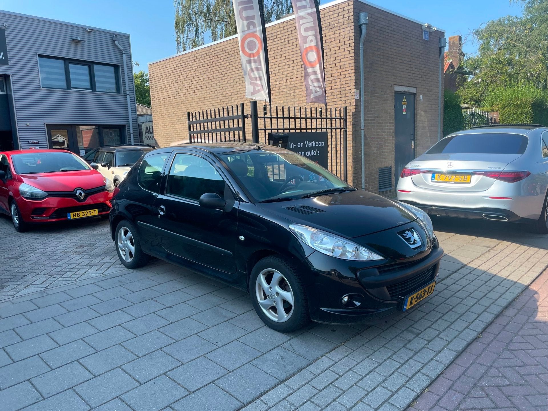 Peugeot 206 + 1.4 Millesim 200 Airco NAP APK, Auto's, Voorwielaandrijving, 4 cilinders, Zwart, Bedrijf
