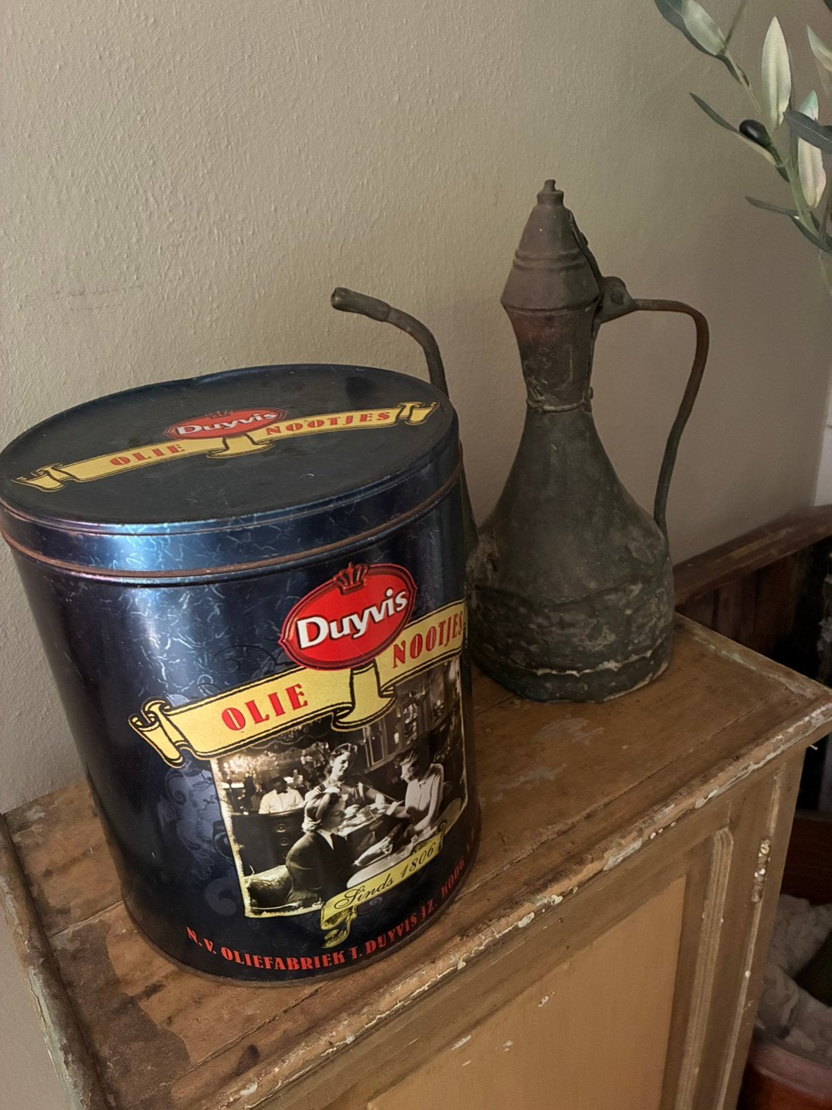Vintage voorraadblik van Duyvis olie nootjes zwart blik, Ophalen of Verzenden, Gebruikt, Overige, Overige merken