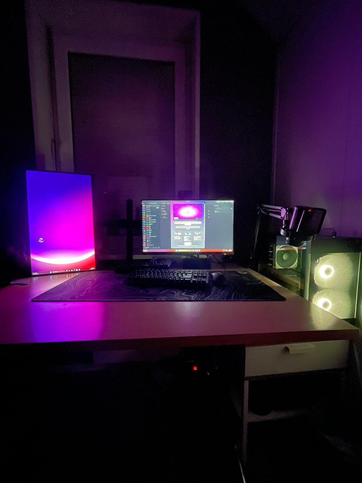 VOLLEDIGE GAMING SETUP (RTX 5050-Ryzen 7 7800X3D), Ophalen of Verzenden, Zo goed als nieuw