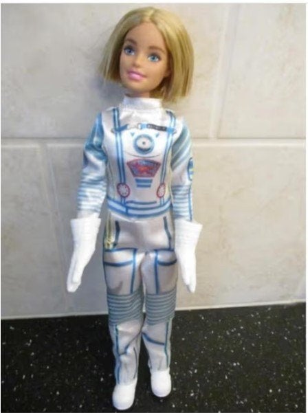 BARBIE ASTRONAUT "YOU CAN BE ANYTHING" als NIEUW, Verzenden, Zo goed als nieuw, Fashion Doll