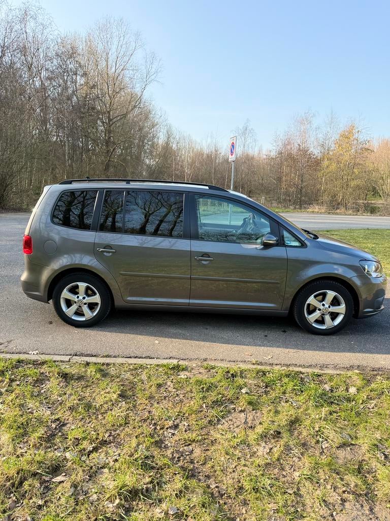 Volkswagen Touran 1.4 TSI 103KW DSG 7P 2011 Grijs, Auto's, Volkswagen, Particulier, Touran, Benzine, B, MPV, Automaat, Geïmporteerd