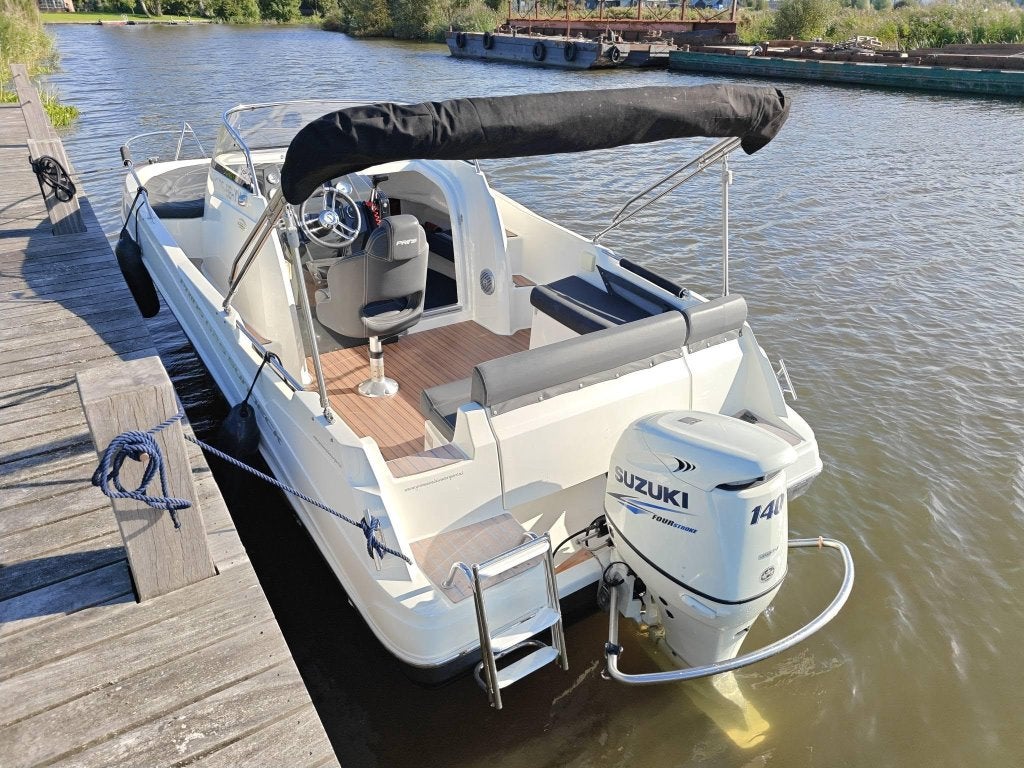 Prins 625 Sundeck - 140 pk Suzuki | 2017 | 65 km/u | 500 hr., Watersport en Boten, 70 pk of meer, Overige merken, Gebruikt, 6 m