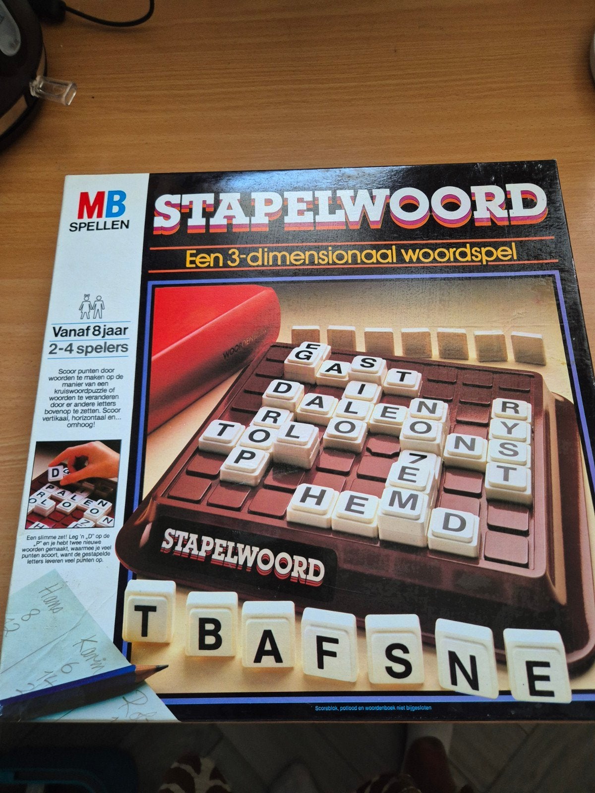 Stapelwoord - Een 3-dimensionaal woordspel, Drie of vier spelers, Ophalen, Gebruikt, MB Spellen