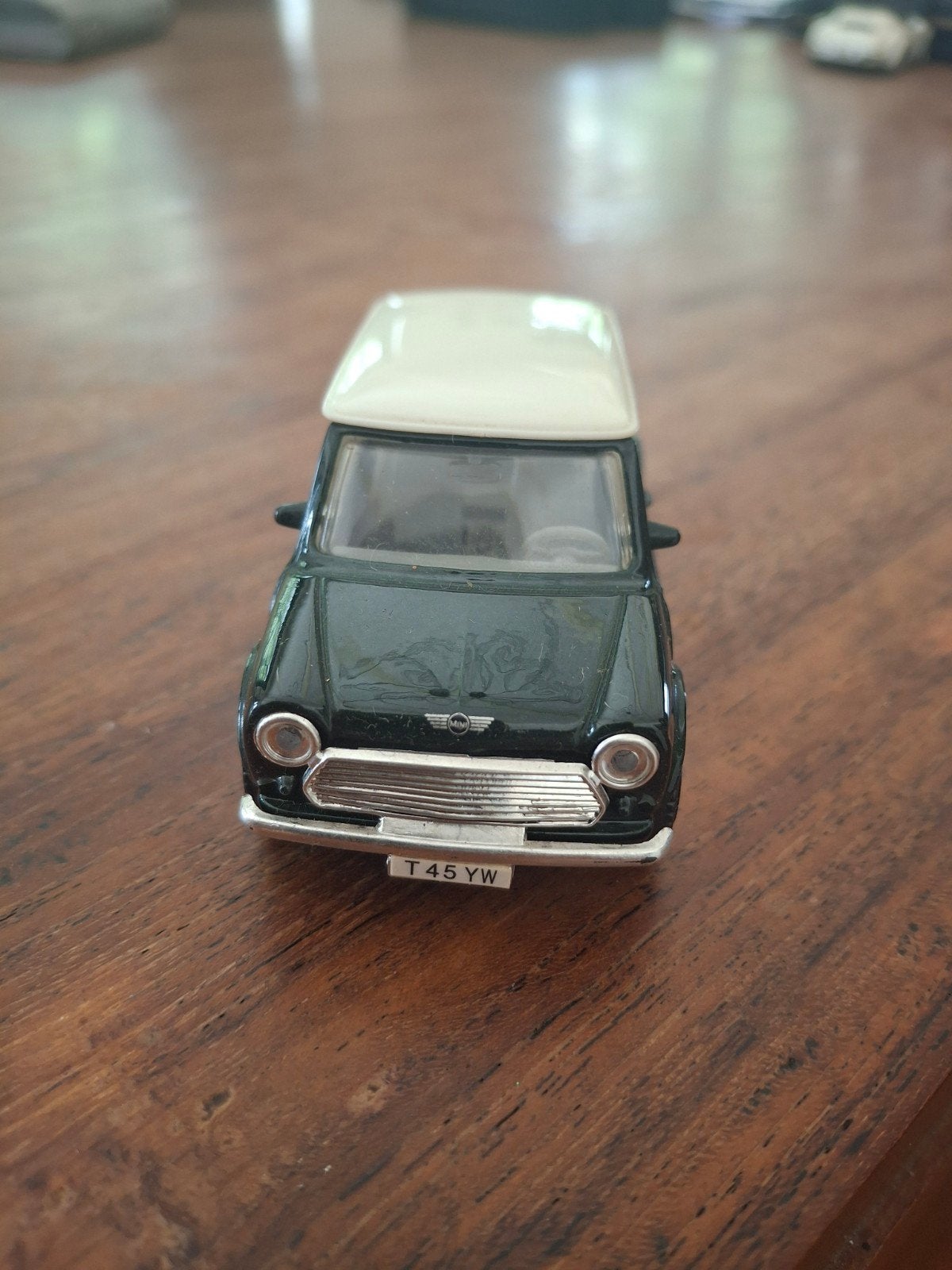 Burago Mini Cooper 1/43 - Groen met wit dak, Ophalen of Verzenden, Gebruikt, Auto, Overige merken