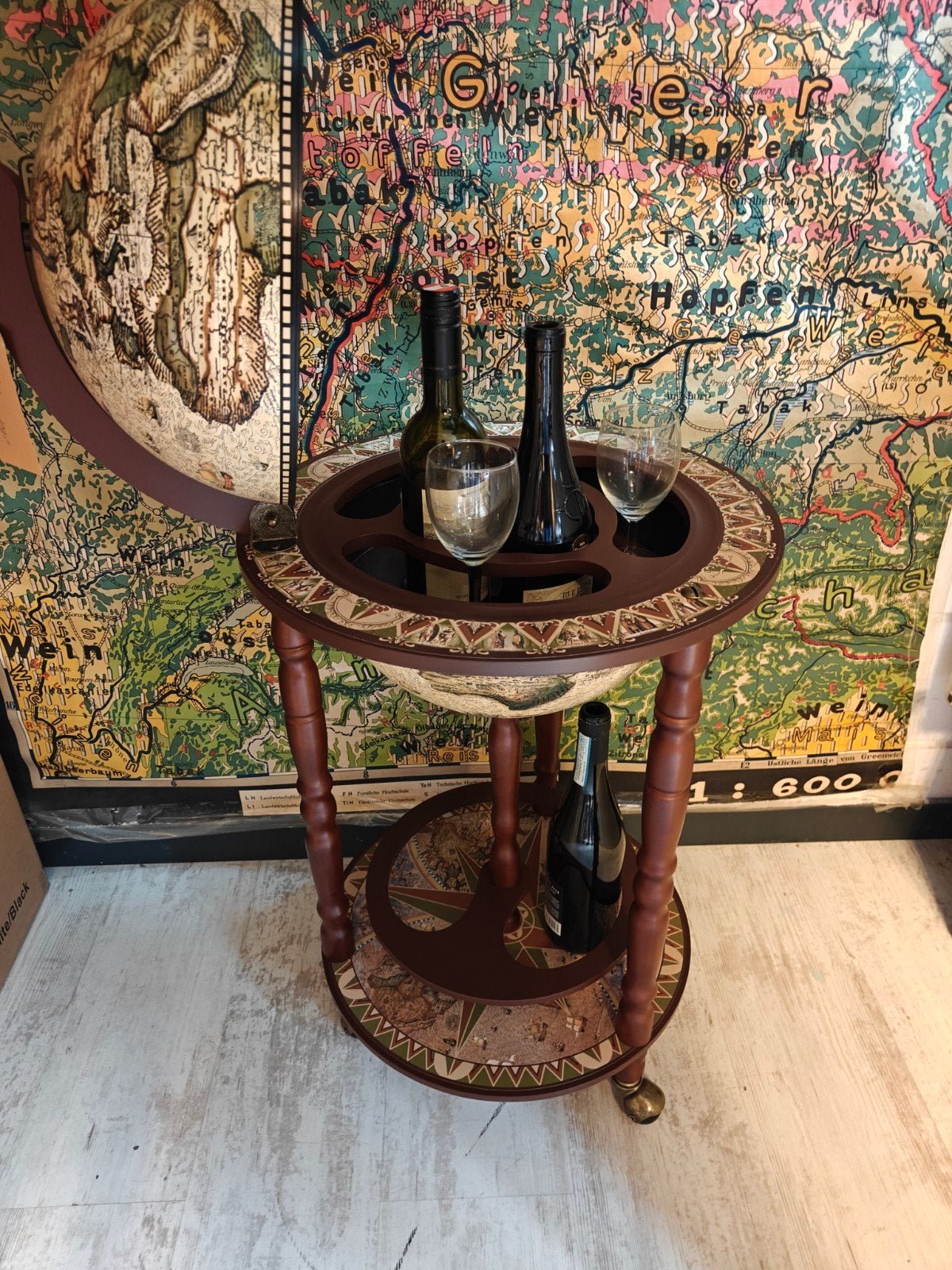 GLOBEBAR BAR GLOBE WIJNBAR WHISKEYBAR 90X45 CM NIEUW IN DOOS, Antiek en Kunst, Ophalen of Verzenden