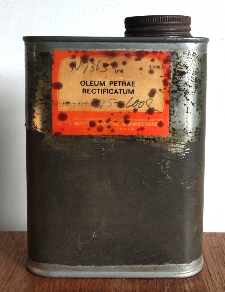 Blik Oleum Petrae Rectificatum, Verzamelen, Ophalen, Gebruikt, Overige