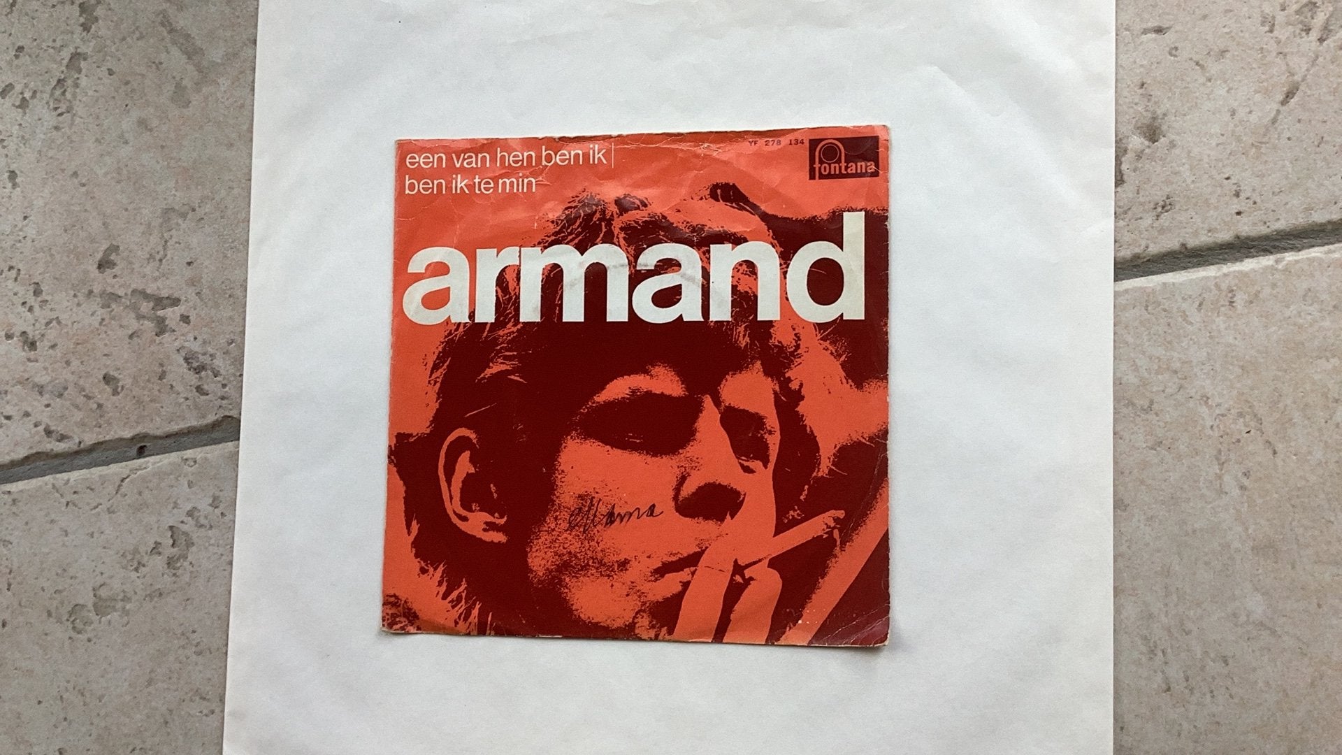 Single Armand - Ben ik te min / Een van hen ben ik, Cd's en Dvd's, Ophalen of Verzenden, Gebruikt, 7 inch, Nederlandstalig