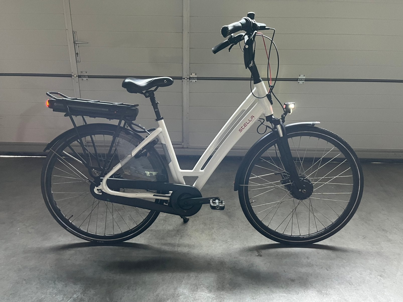 Stella Cosmo Superior elektrische fiets, Gebruikt, 47 tot 51 cm, 50 km per accu of meer, Ophalen