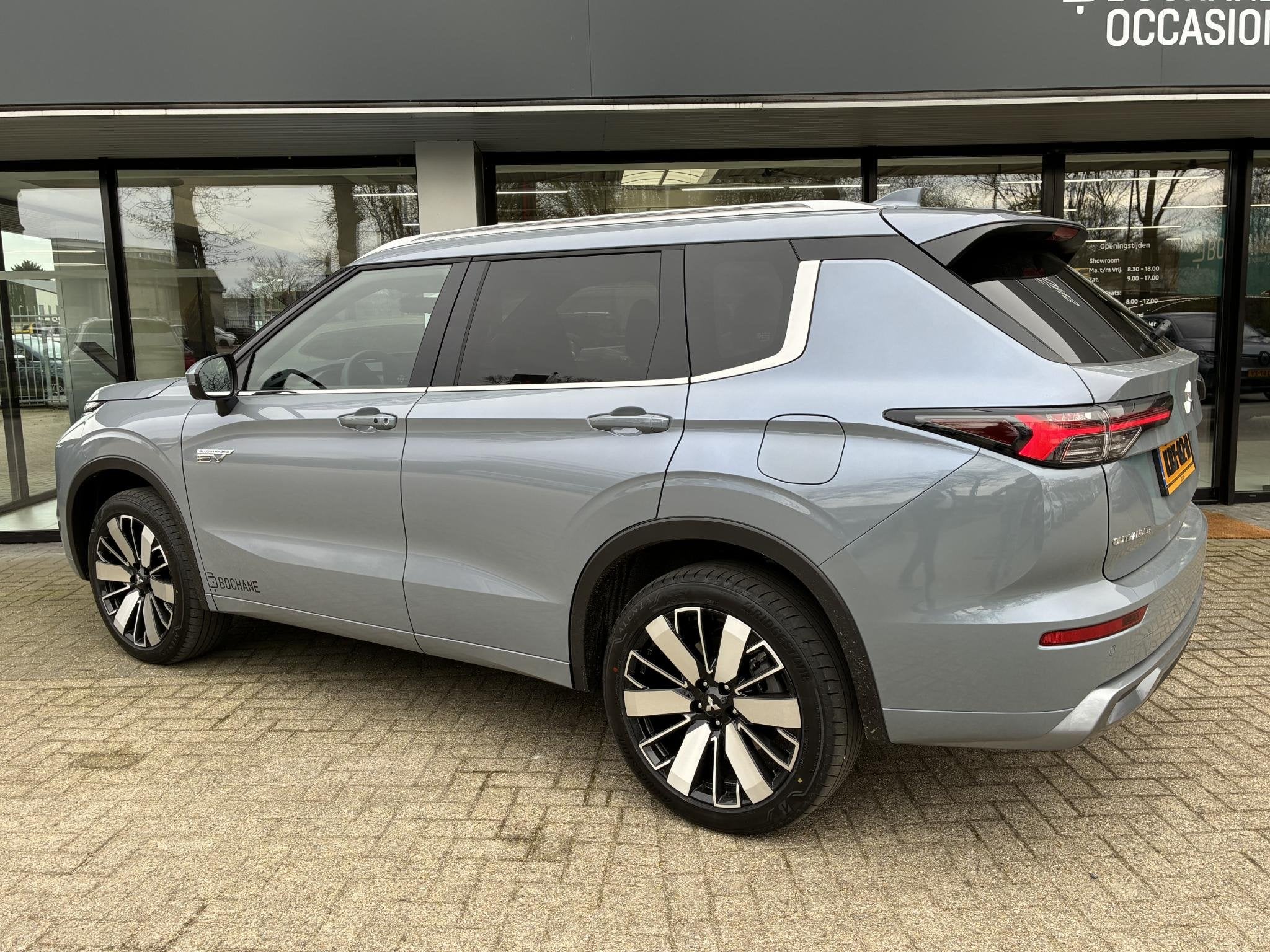 Mitsubishi Outlander 2.4 PHEV Instyle | DEMO | Lederen bekle, Auto's, Mitsubishi, Automaat, 2095 kg, Outlander, 4 cilinders