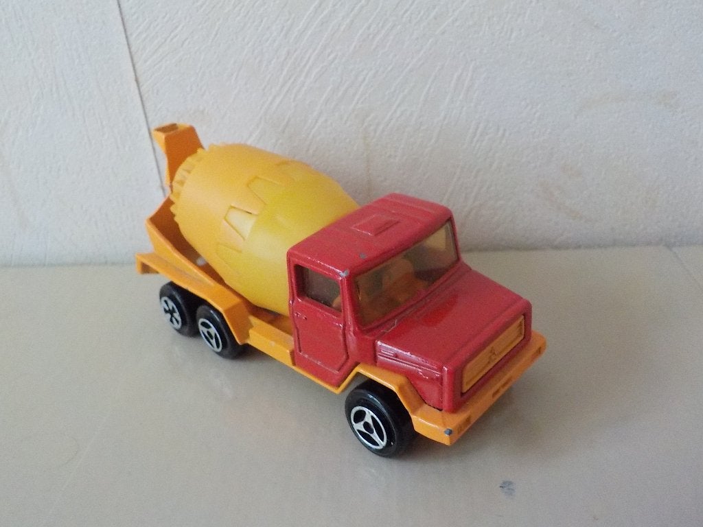 Magirus Concrete Betonmixer / betonmolen van Majorette, Ophalen of Verzenden, Zo goed als nieuw, Bus of Vrachtwagen, Majorette