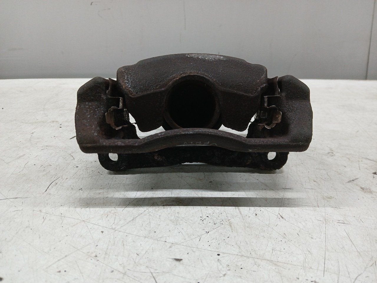 Remklauw links voor Suzuki Swift, Onderdelen@venauto.nl, Van der Ven Autorecycling B.V., Gebruikt, Ettenseweg 76, 4706 PB Roosendaal, The Netherlands