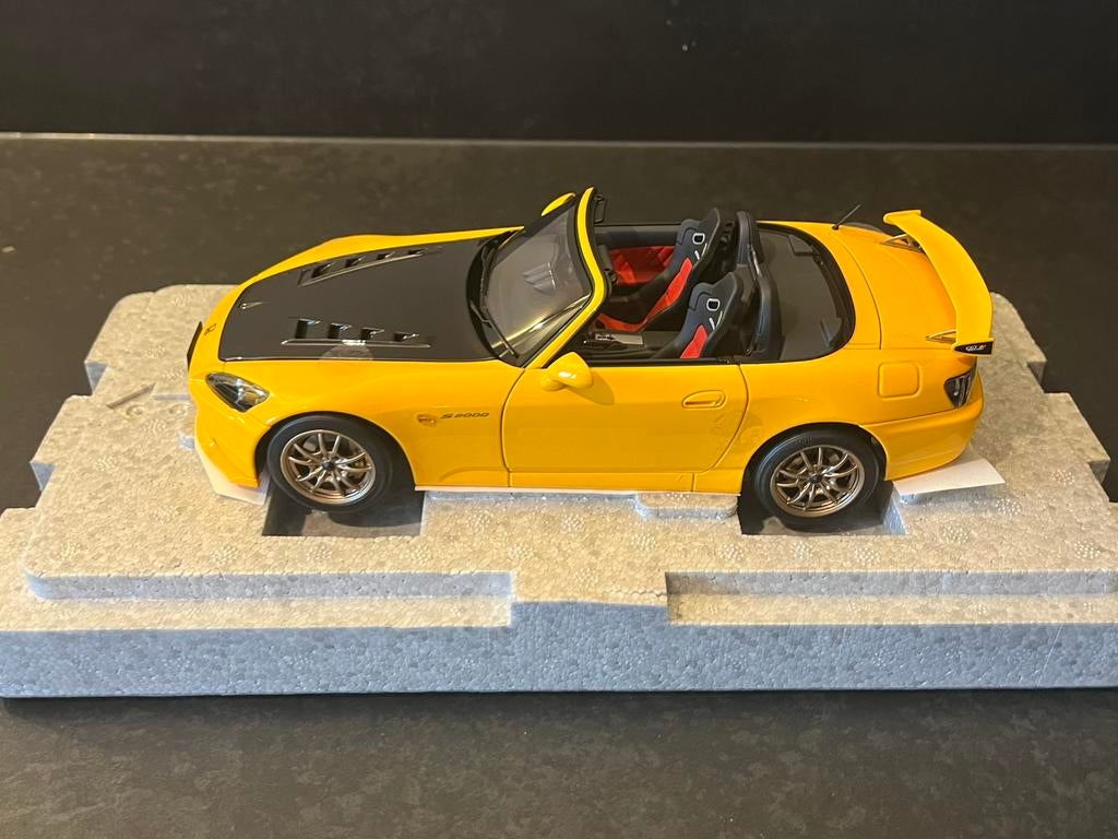 Honda S2000 TYPE S (2007) geel 1:18 Motorhelix, Ophalen of Verzenden, Nieuw, Auto, Overige merken