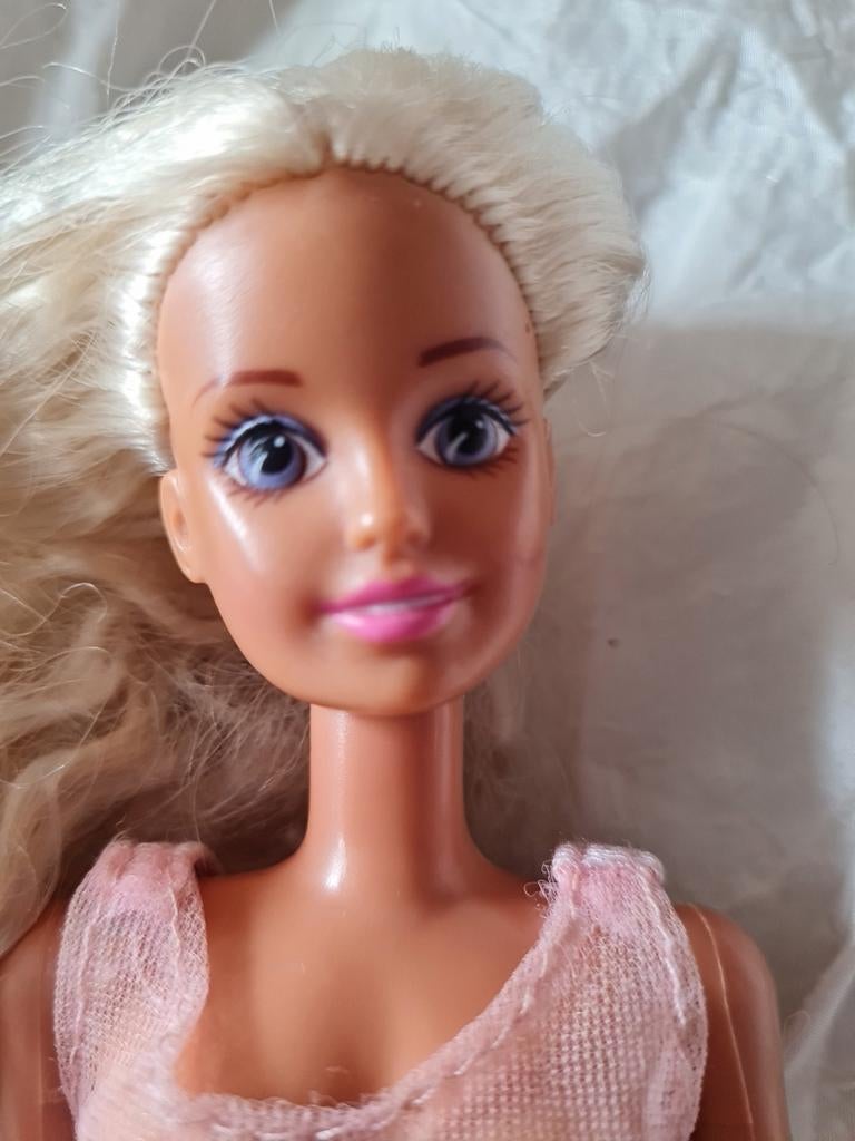 Vintage Barbie pop Hasbro in nieuwstaat, Ophalen of Verzenden, Zo goed als nieuw, Barbie
