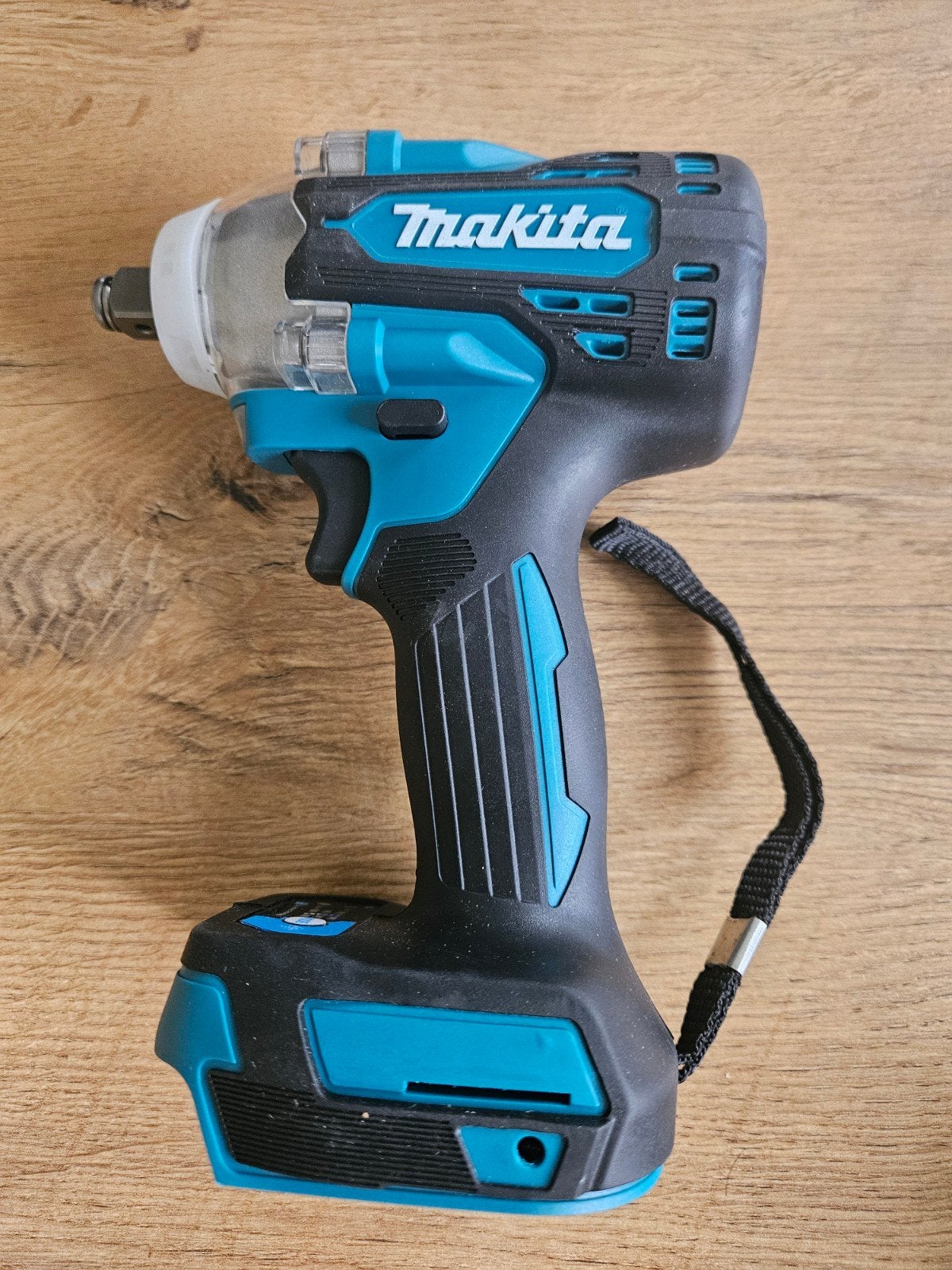 Makita DTW300 slagmoer nieuw, Doe-het-zelf en Verbouw, Gereedschap | Boormachines, Ophalen of Verzenden, Nieuw