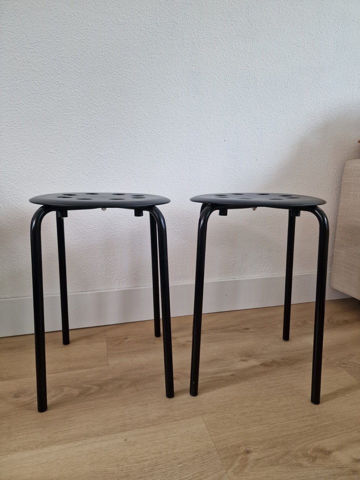 2x IKEA Marius krukken - Zwart, Huis en Inrichting, Krukjes, Ophalen