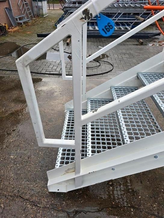 Stalen trap beige  3,4mtr luie trap. Nob166, Ophalen, Zo goed als nieuw, 2 tot 4 meter