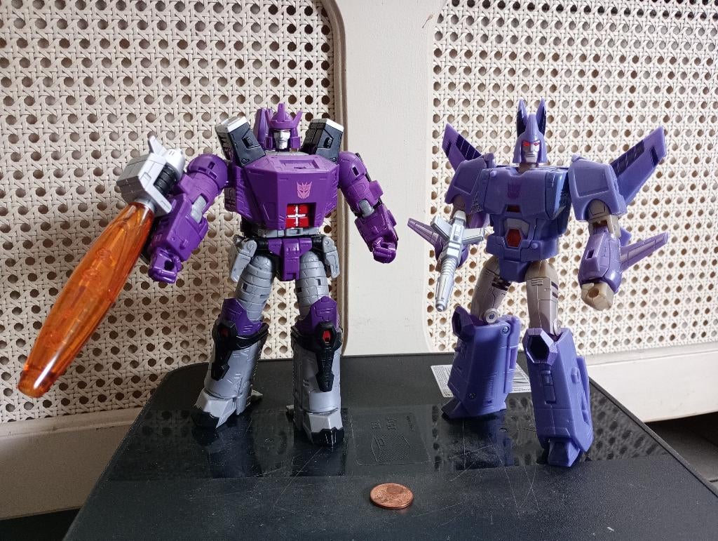 Transformers Decepticons Galvatron en Cyclonus (kingdom), Verzenden, Zo goed als nieuw, Tv, Actiefiguur of Pop