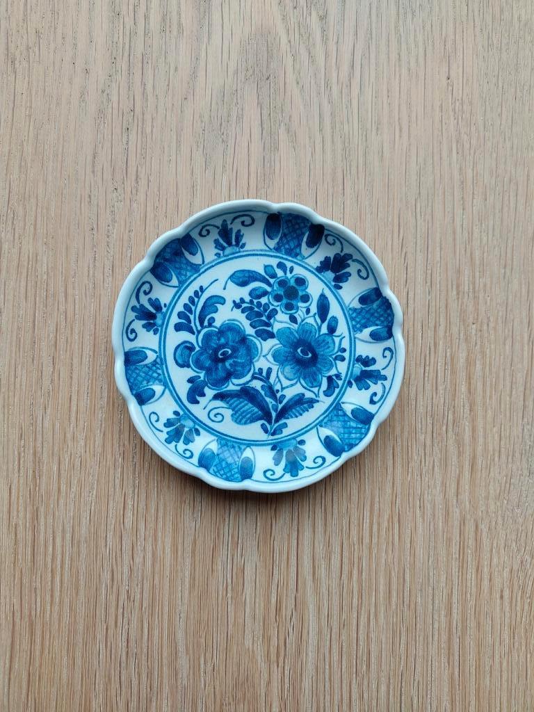 Delfts blauw bord - Oud Delft, Antiek en Kunst, Antiek | Keramiek en Aardewerk, Ophalen of Verzenden