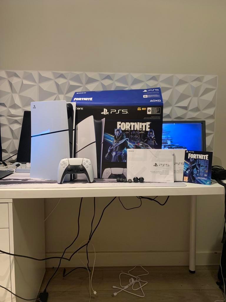 Ps5 Fortnite zo goed als nieuw, Spelcomputers en Games, Spelcomputers | Sony PlayStation 5, Ophalen, Zo goed als nieuw