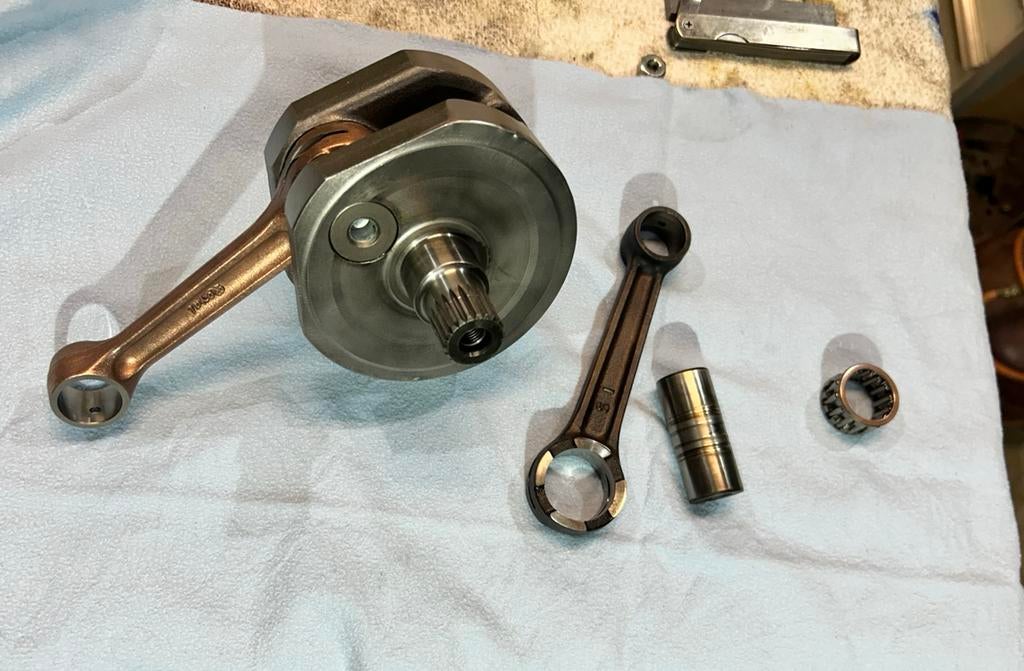 Krukasrevisie oldtimer motor crossmotor 2 takt revisie 4takt, Motoren, Ophalen of Verzenden