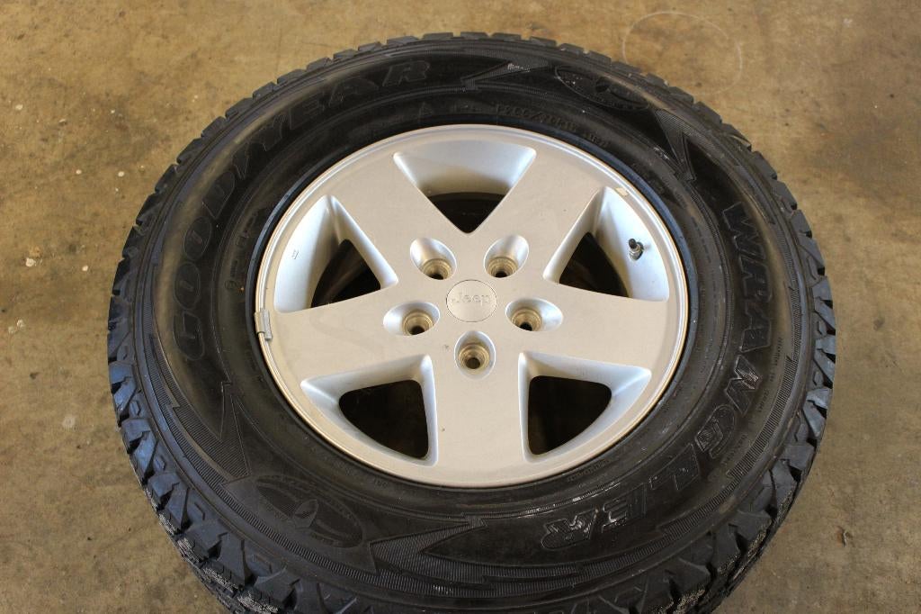 1 ongebruikte velg Jeep Wrangler JK 2007-2018, 17 inch, Auto-onderdelen, Banden en Velgen, Ophalen, 255 mm, Banden en Velgen, Nieuw