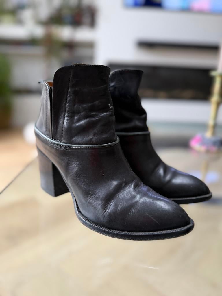Alberto Fermani leren enkellaarsjes maat 37,5, Kleding | Dames, Schoenen, Ophalen of Verzenden, Gedragen, Zwart, Lage of Enkellaarzen