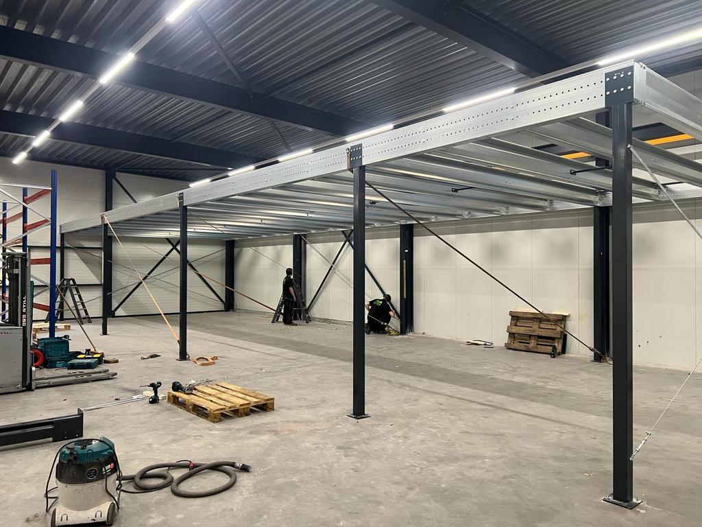 Nieuwe Entresolvloer: 15.000x10.000 300kg/m2, Ophalen of Verzenden