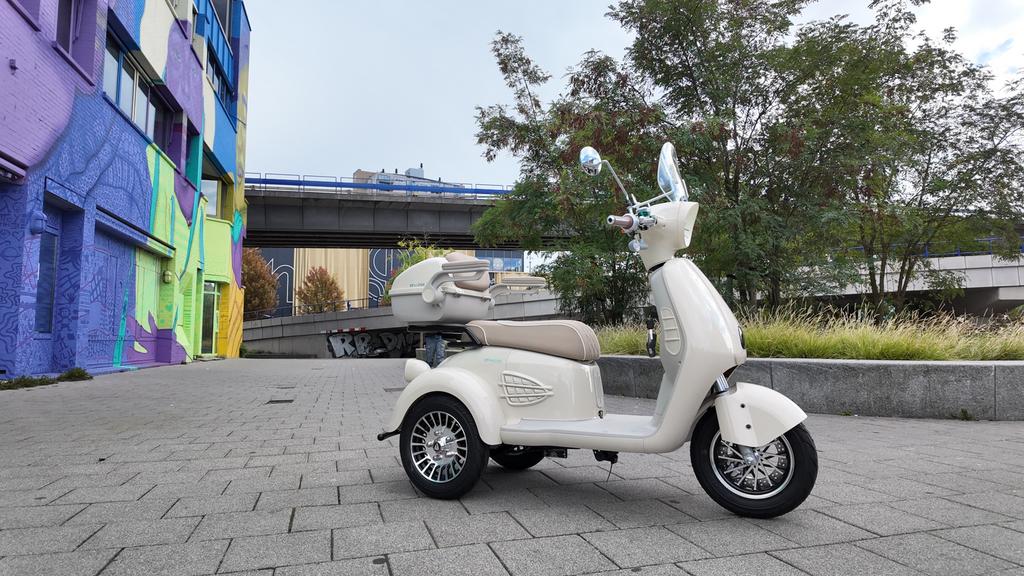 Elektrische driewieler met windscherm geen rijbewijs WMO PGB, Diversen, Brommobielen en Scootmobielen, Overige merken, Nieuw, Ophalen of Verzenden