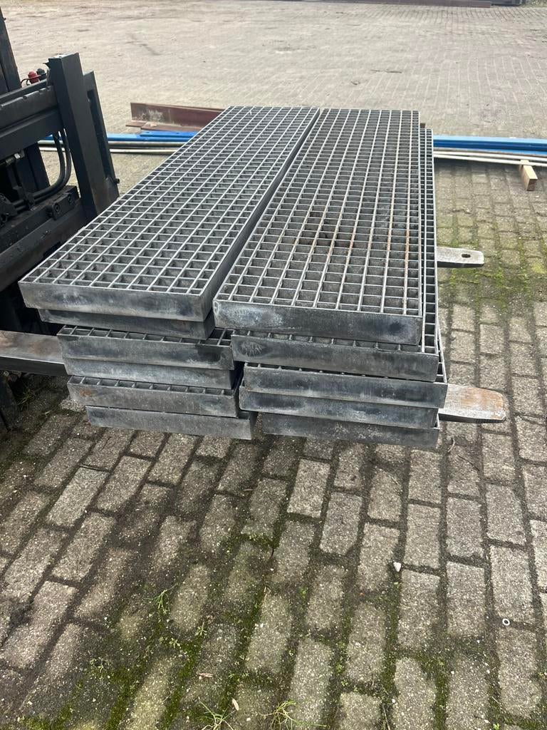 Stalen roosters ( zwaarverkeer), Ophalen, Gebruikt, Overige materialen