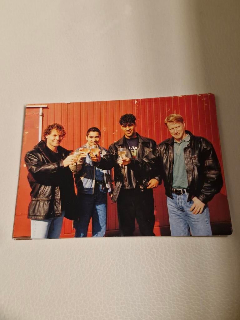 Fotokaart Oud Ajax Spelers o.a. Dannu Blindven Frank Rijkaar, Gebruikt, 1980 tot heden, Foto, Ophalen of Verzenden