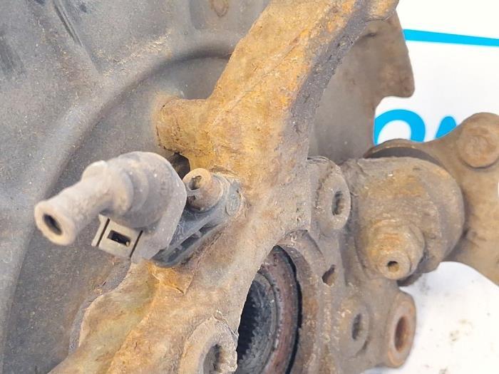 Fusee rechts-voor van een Volkswagen Touran, Auto-onderdelen, Ophanging en Onderstel, Gebruikt, -, -, -