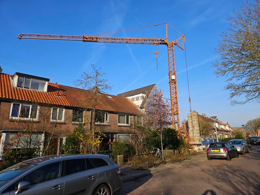 te koop T25 acromet torenkraan, Ophalen, Graafmachine