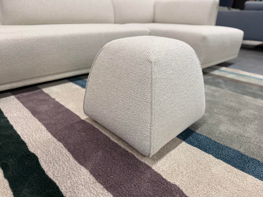 Nieuw Design on Stock BimBom 43 Poef Kaya Swan Hocker, Minder dan 50 cm, Leolux Harvink Jori Rolf Benz Gelderland Eyye Montis