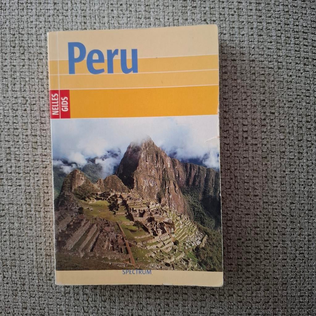 Nellesgids Peru, Boeken, Ophalen of Verzenden, Zuid-Amerika, Reisgids of -boek, Gelezen
