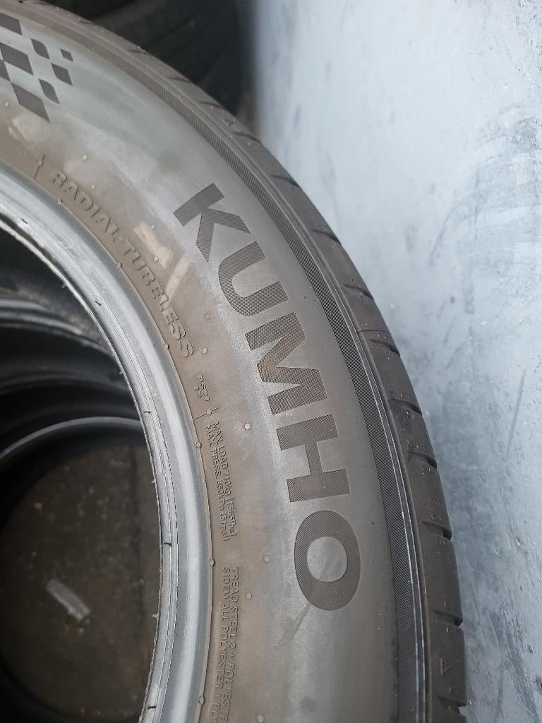 4 x 215/60/17 Kuhmo Ecsta ZGAN 7mm profiel 200,- ALL IN !, Auto-onderdelen, Banden en Velgen, Kuhmo Europe, 17 inch, Ophalen of Verzenden