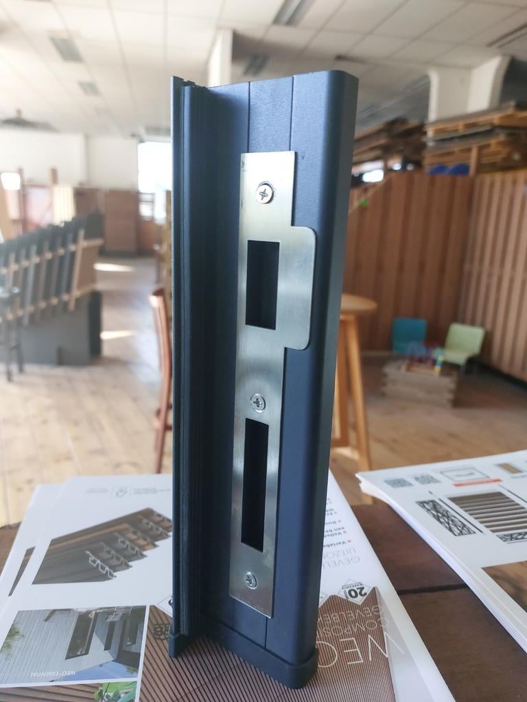 Aluminium aanslag voor tuinpoort, Tuin en Terras, Ophalen of Verzenden, 200 cm of meer, 150 tot 200 cm