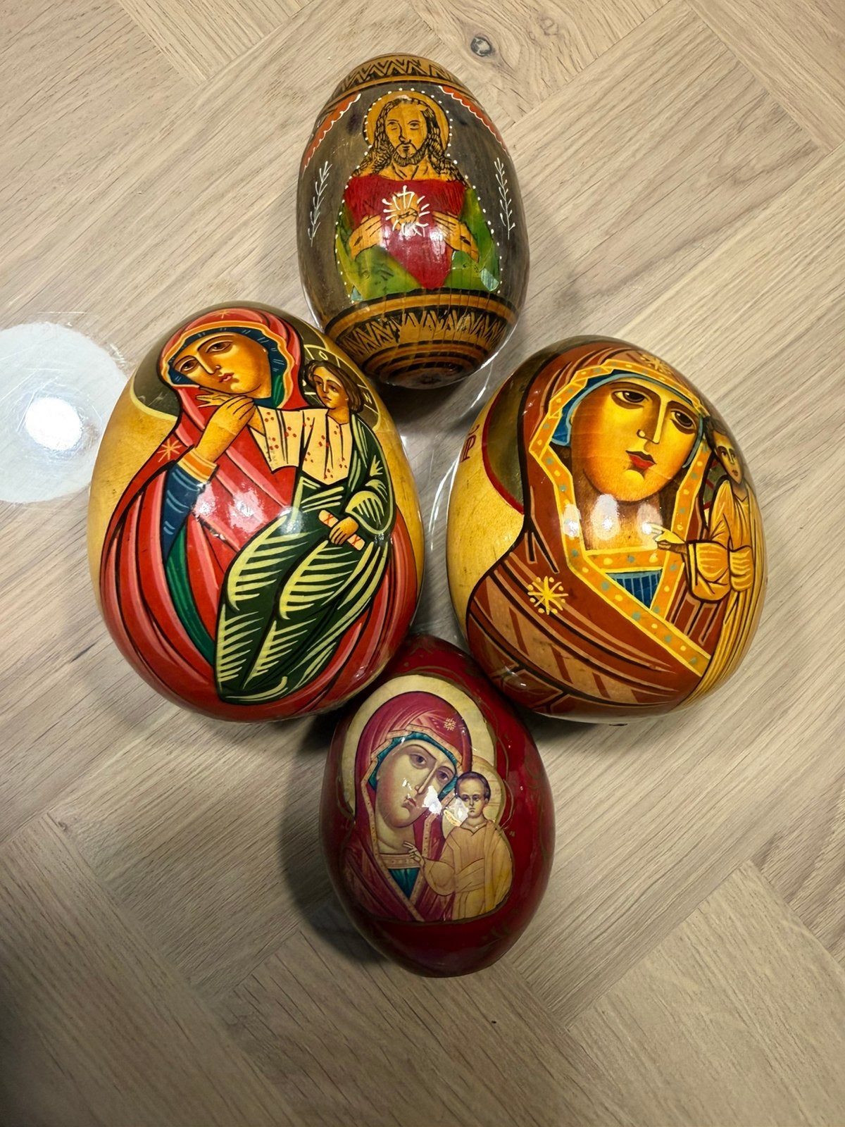Prachtig handgeschilderd decoratief ei 4stuks, Antiek en Kunst, Antiek | Religie, Ophalen of Verzenden