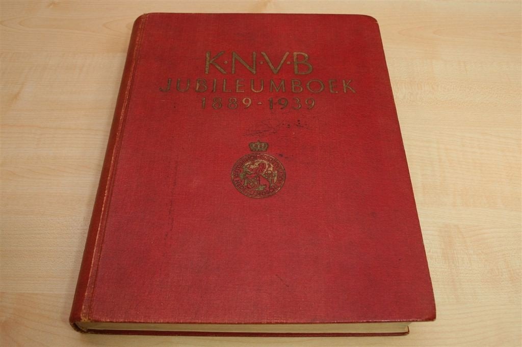 KNVB Jubileumboek [1939] — De Eerste 50 Jaar in Beeld, Ophalen of Verzenden, Gelezen, Watersport en Hengelsport
