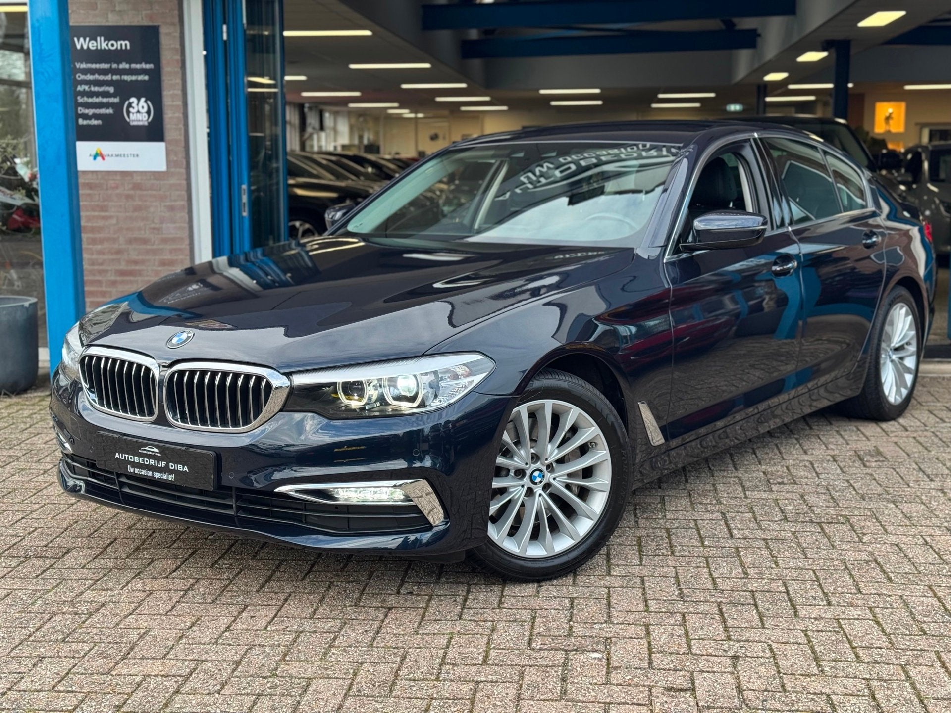 BMW 5-serie 530i Executive LUXURY 2017 NAVI LEDER CLIMA NAP!, Auto's, Automaat, Achterwielaandrijving, Gebruikt, 4 cilinders